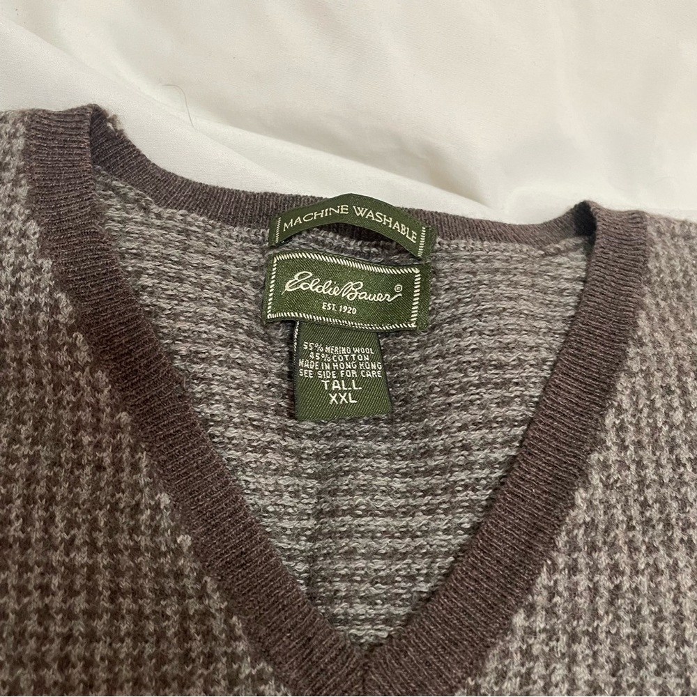 Sweater vest
